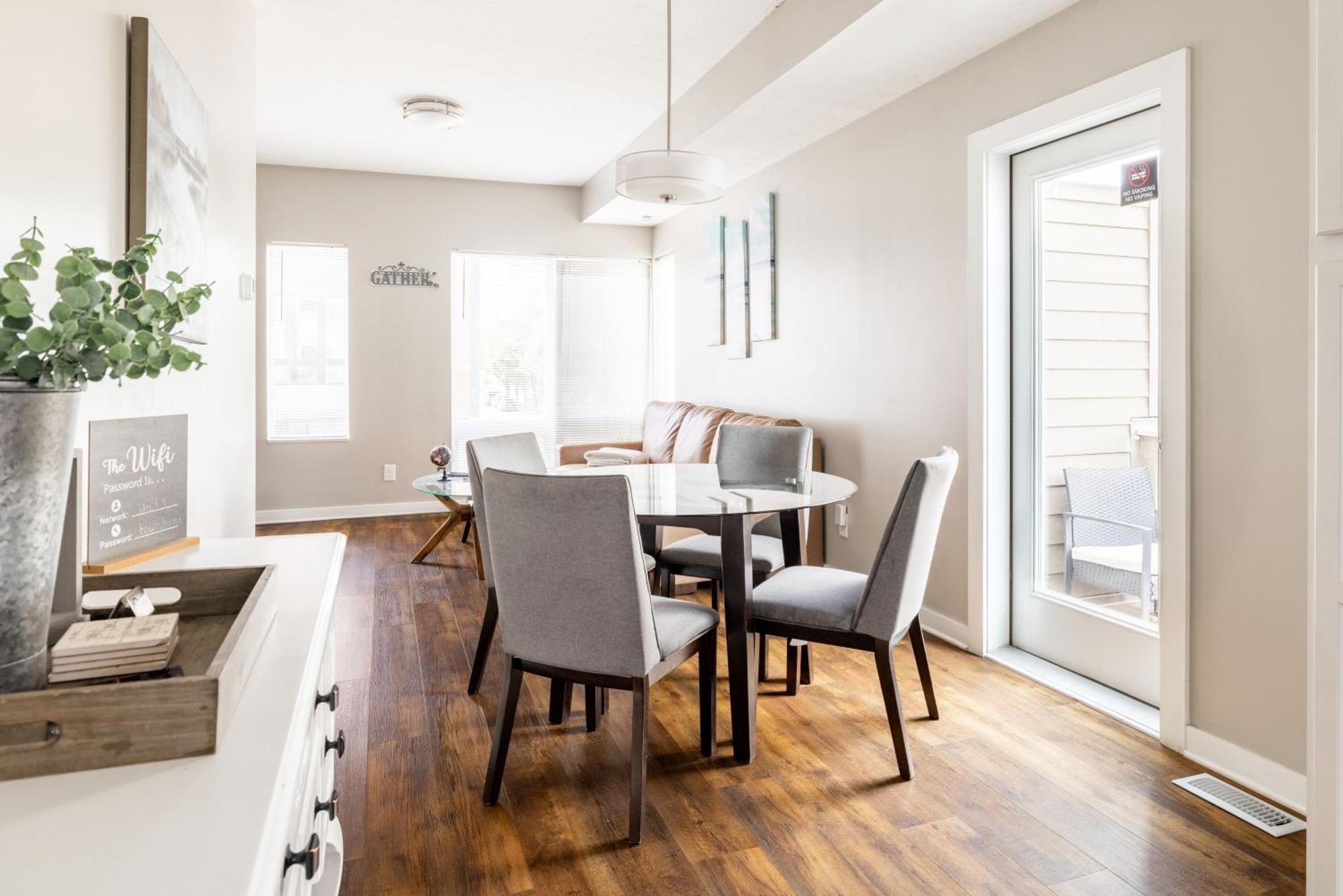 Luxury Downtown Townhome Private Garage Unit 9 Cleveland Eksteriør billede