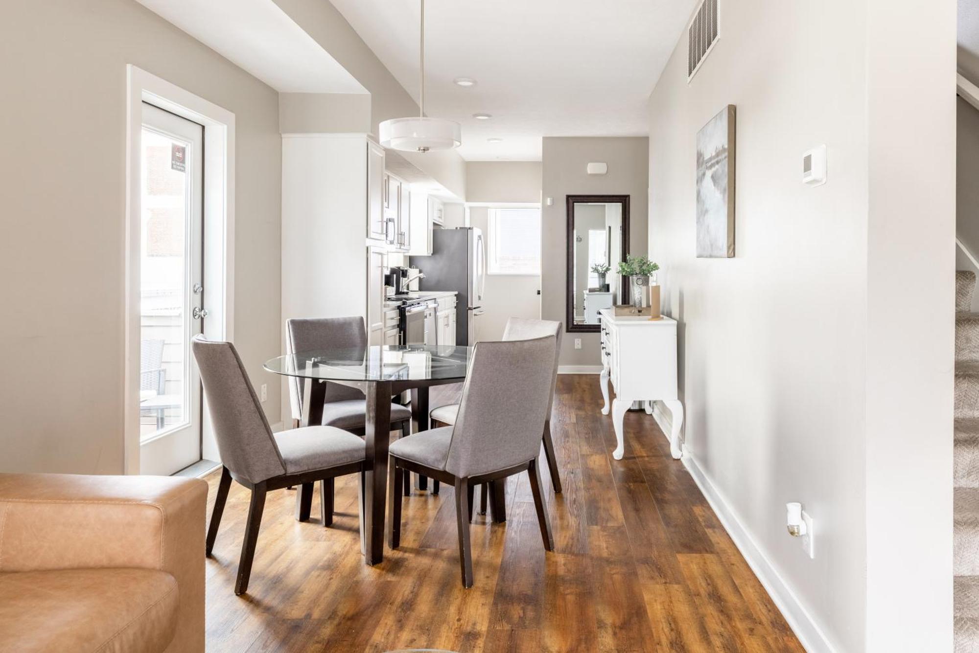 Luxury Downtown Townhome Private Garage Unit 9 Cleveland Eksteriør billede